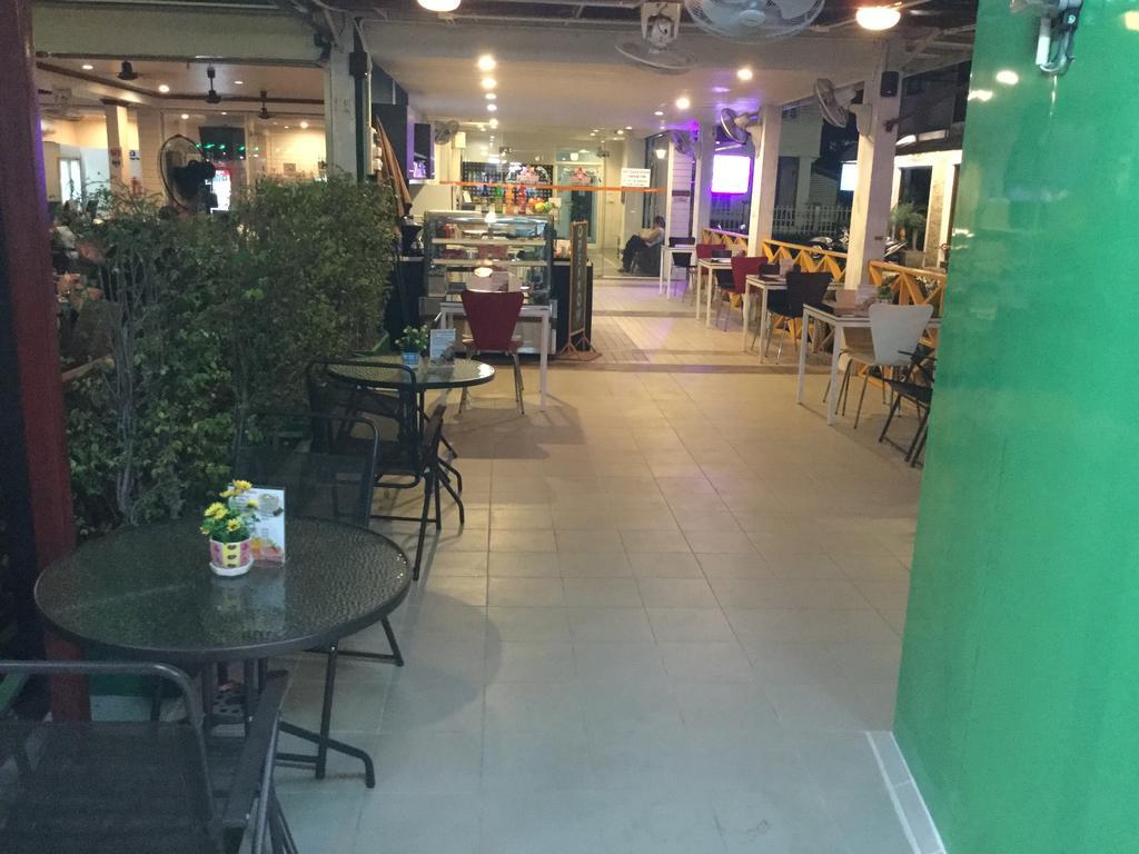 The Yim Siam Hotel Patong Exteriör bild
