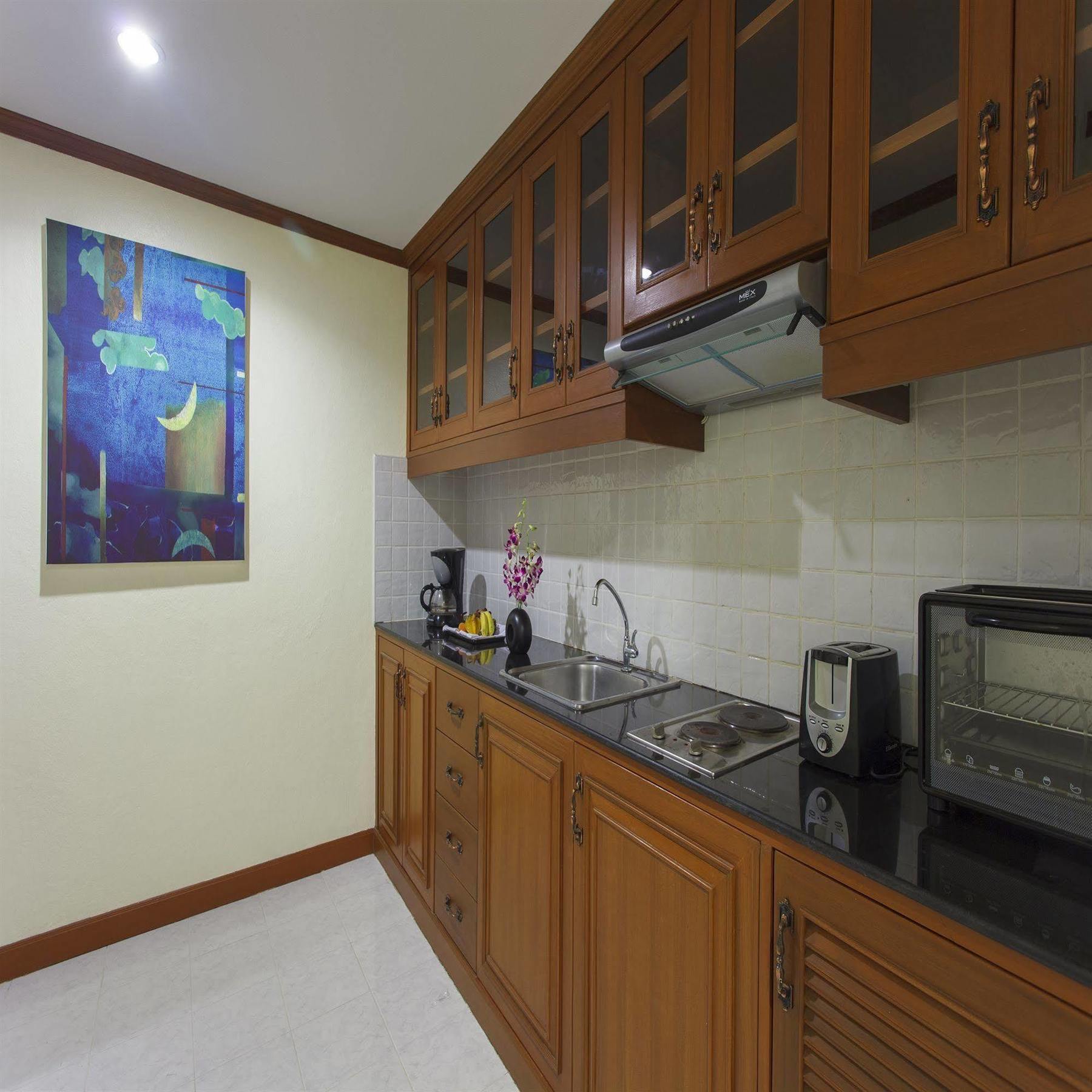 The Yim Siam Hotel Patong Exteriör bild